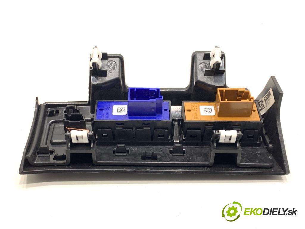 PEUGEOT 3008 SUV 2021 147 kW Hybrid4 (M45GBU) 1598 Panel Prepínač 9834935577