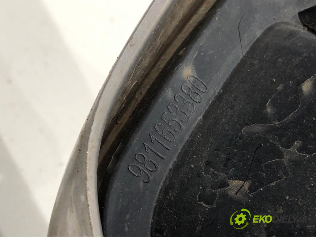 PEUGEOT 3008 SUV 2021 147 kW Hybrid4 (M45GBU) 1598 KONIEC: VÝFUK: ľavá strana 9811021077