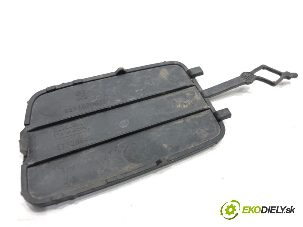 PEUGEOT 3008 SUV 2021 147 kW Hybrid4 (M45GBU) 1598 Kryt ťažného oka nárazníka zad 9811020677