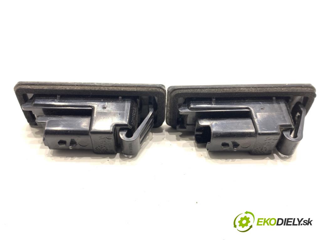 PEUGEOT 3008 SUV 2021 147 kW Hybrid4 (M45GBU) 1598 svetielka,osvetlenie podsvietenia SPŽ LED