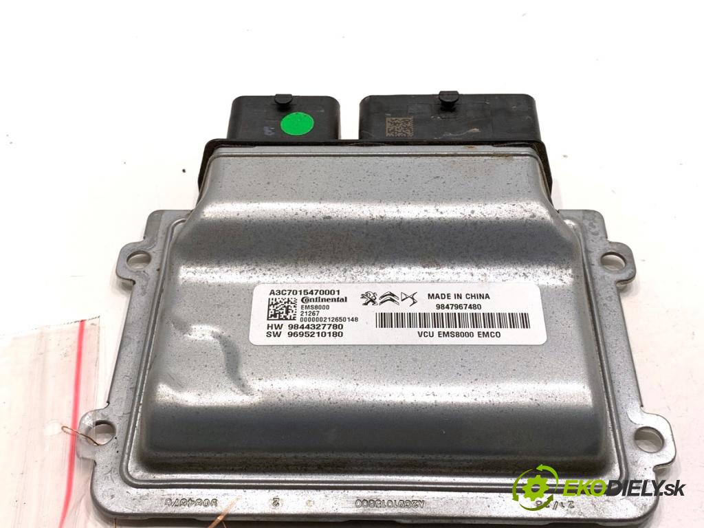 PEUGEOT 3008 SUV 2021 147 kW Hybrid4 (M45GBU) 1598 riadiaca jednotka Motor 9844327780 (Riadiaca jednotka)