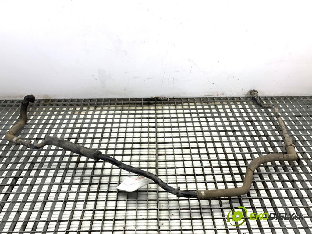 PEUGEOT 3008 SUV 2021 147 kW Hybrid4 (M45GBU) 1598 Rúra vody 9822184780