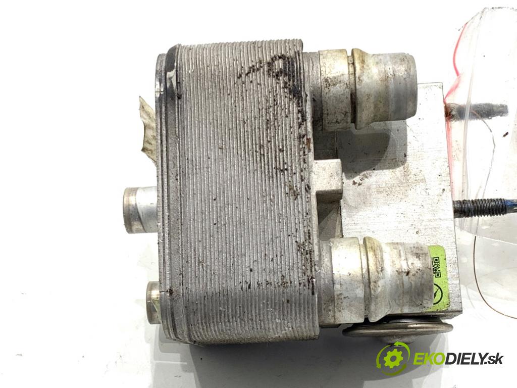 PEUGEOT 3008 SUV 2021 147 kW Hybrid4 (M45GBU) 1598 ventil expanzní klimatizace 09000003