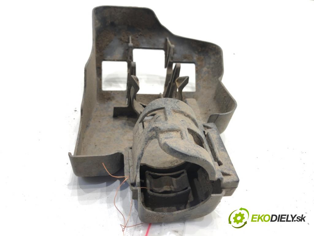 PEUGEOT 3008 SUV 2021 147 kW Hybrid4 (M45GBU) 1598 Clona zadná tlmiča pravá 9829129180