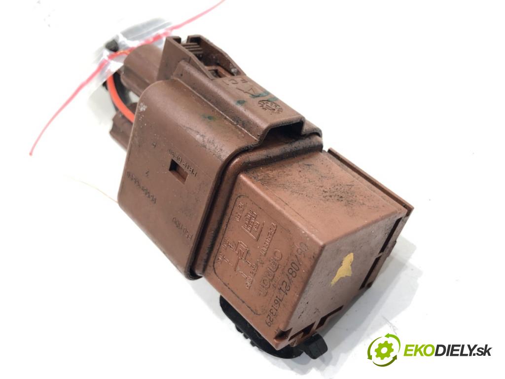 PEUGEOT 3008 SUV 2021 147 kW Hybrid4 (M45GBU) 1598 relé POJISTKA: 9656916680