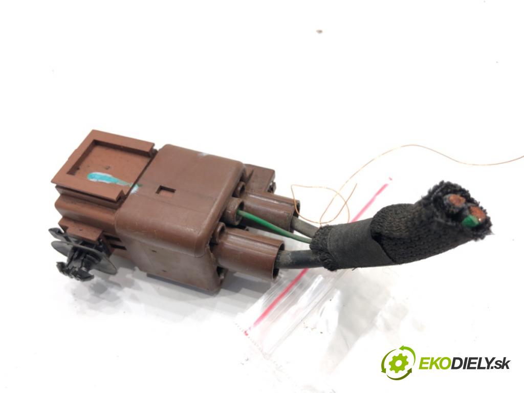 PEUGEOT 3008 SUV 2021 147 kW Hybrid4 (M45GBU) 1598 relé POISTKA: 9656916680