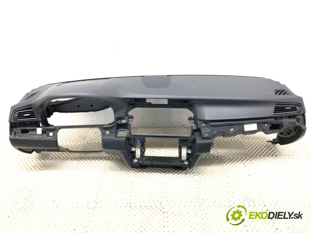 BMW F11 Kombi 2011 190 kW 530 d xDrive 2993 palubní doska POLŠTÁŘ: spolujezdce 9166657