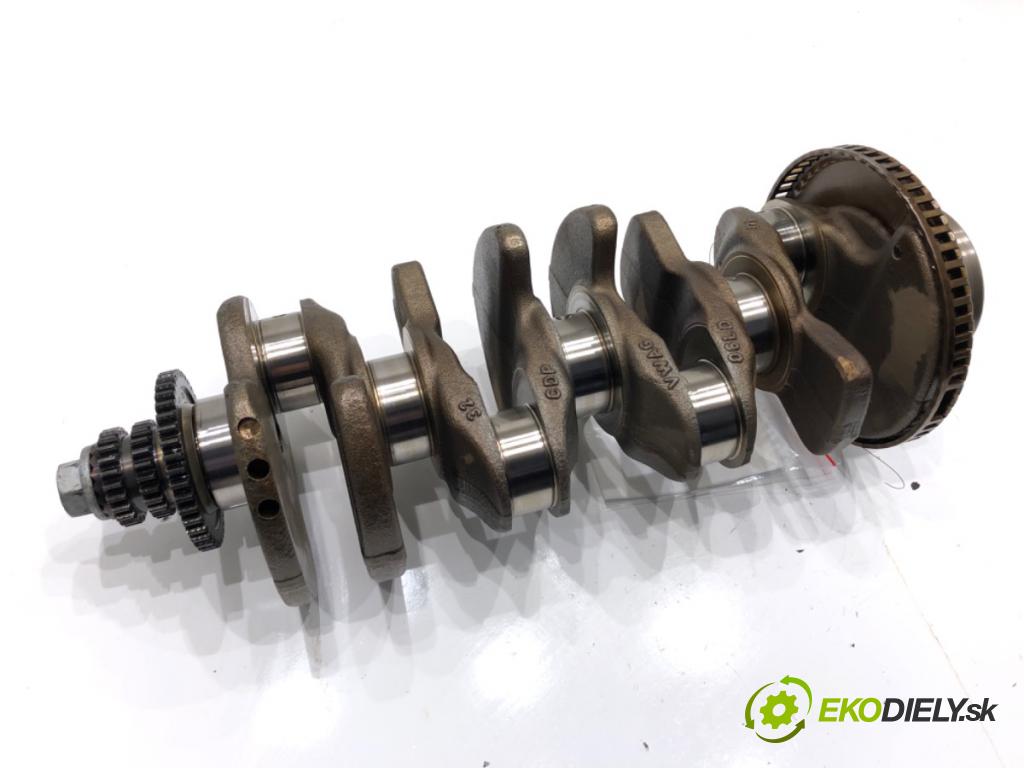 AUDI A4 B9 sedan 2018 185 kW 2.0 TFSI quattro 1984 kardaň hřídel KORBOVÝ: 06LD (Blok motoru ostatní)