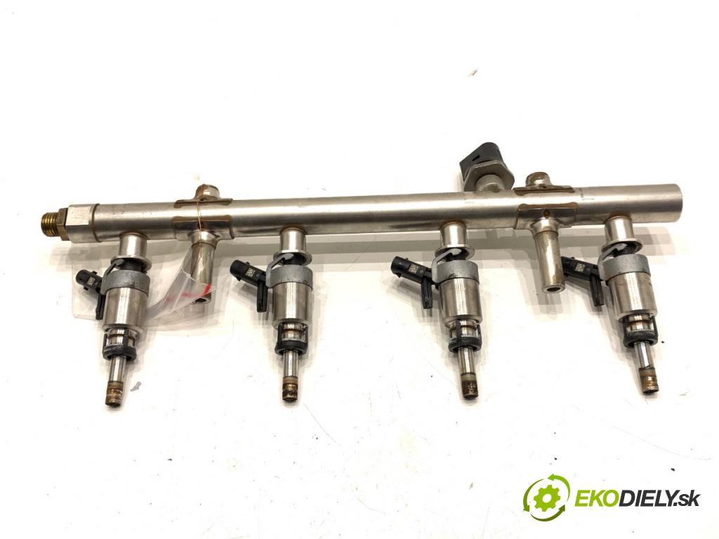 AUDI A4 B9 sedan 2018 185 kW 2.0 TFSI quattro 1984 lišta vstřikovací trysky: 06K133317AB