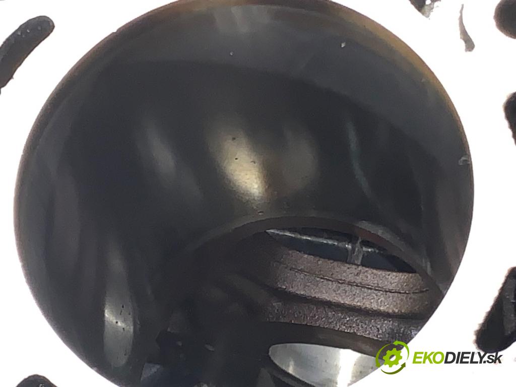 AUDI A4 B9 sedan 2018 185 kW 2.0 TFSI quattro 1984 blok Motor CYM (Blok motora)