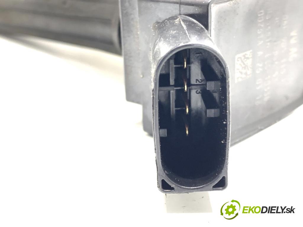 AUDI A4 B9 sedan 2018 185 kW 2.0 TFSI quattro 1984 Cievka zapaľovacia 06L905110F (Zapaľovacia cievka)