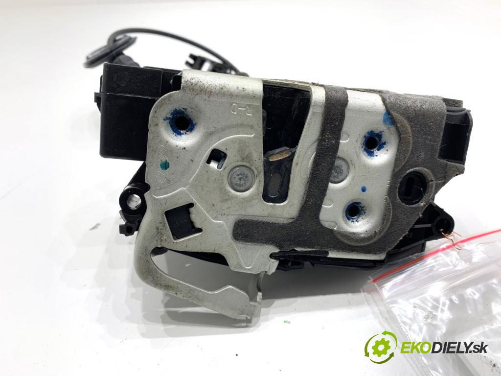 FORD ECOSPORT SUV 2018 108 kW 2.0 Flex 4x4 1999 zámok Dvere pravy zad GN15-A264A26-DA