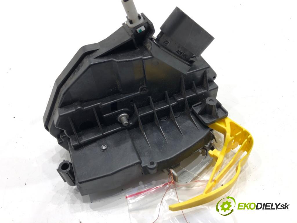 FORD ECOSPORT SUV 2018 108 kW 2.0 Flex 4x4 1999 zámok Dvere pravy predný GN15-A219A64-DC