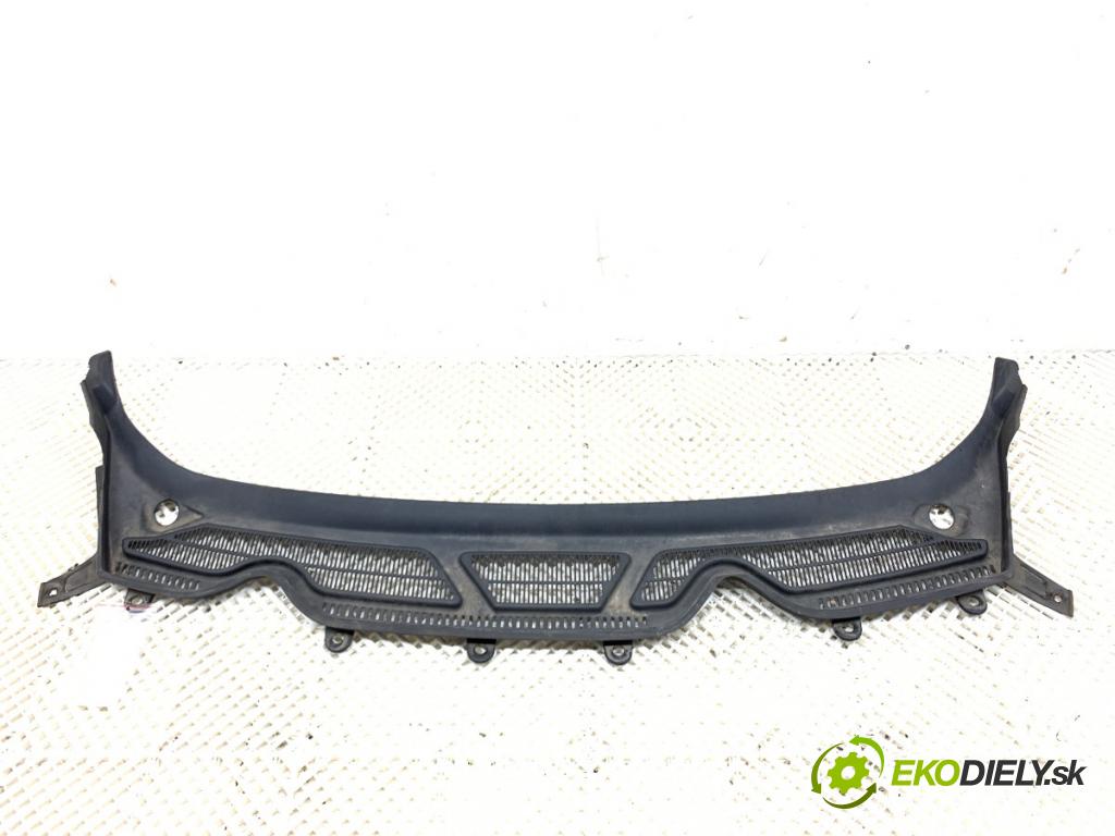 FORD ECOSPORT SUV 2018 108 kW 2.0 Flex 4x4 1999 torpédo plast pod čelní okno GN15-A02216-ADW (Plast pod čelním sklem)