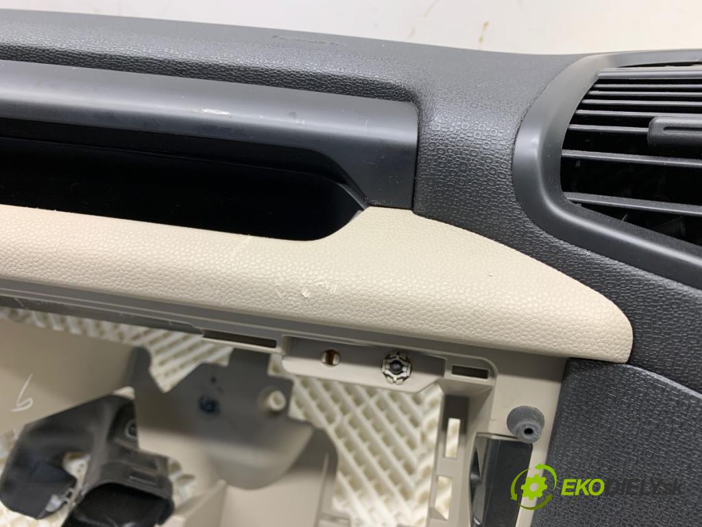 FORD ECOSPORT SUV 2018 108 kW 2.0 Flex 4x4 1999 Palubná doska VANKÚŠ: spolujazdca