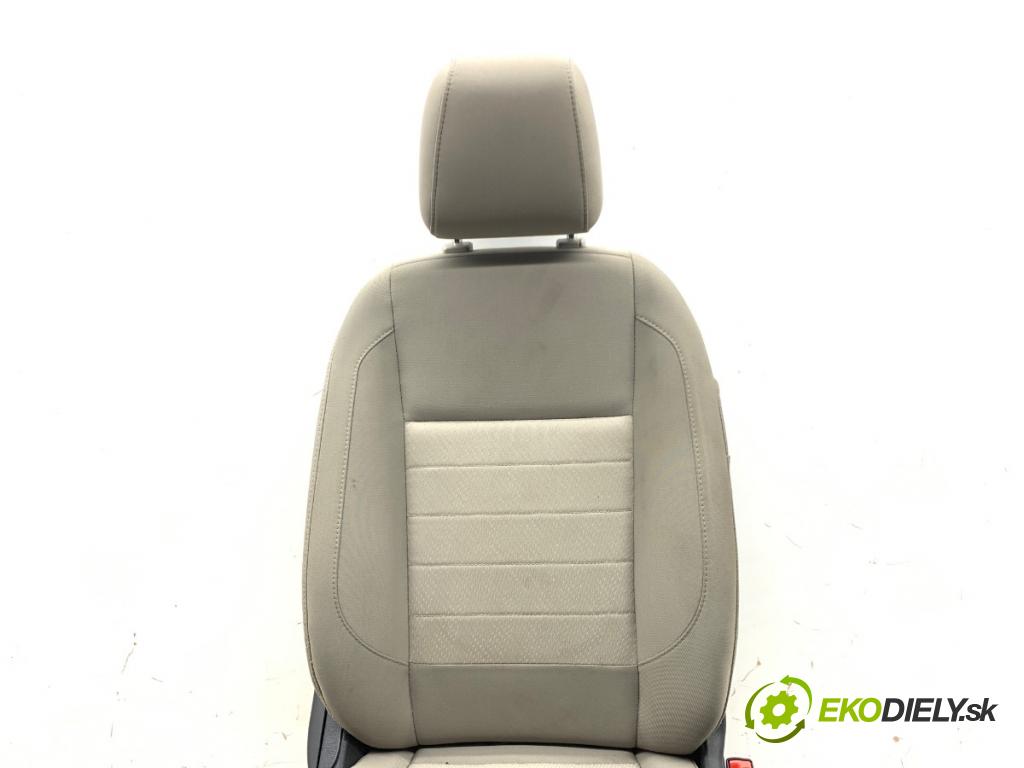 FORD ECOSPORT SUV 2018 108 kW 2.0 Flex 4x4 1999 Sedadlo pravy predný