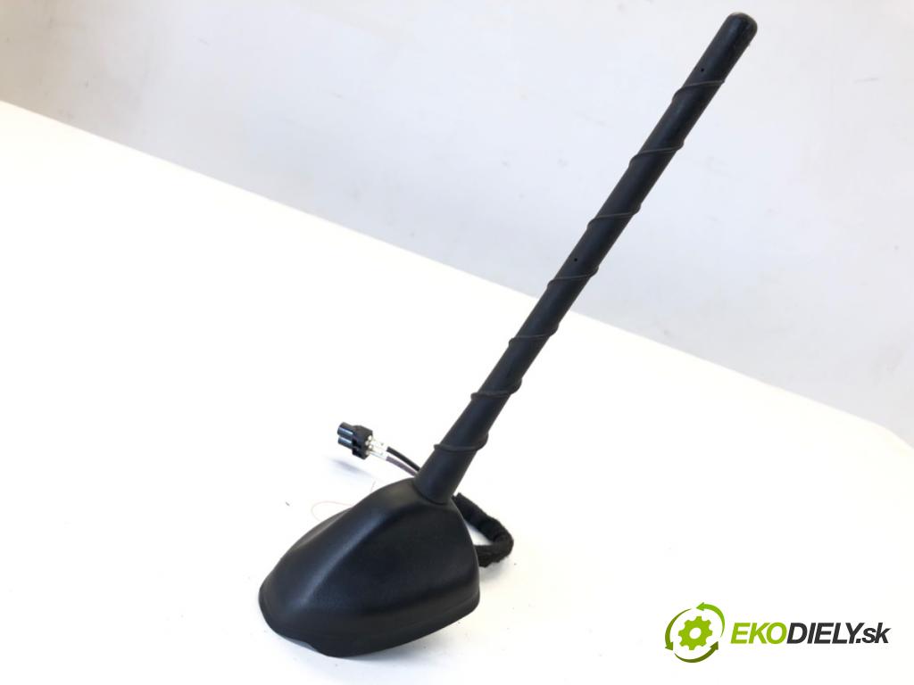 FORD ECOSPORT SUV 2018 108 kW 2.0 Flex 4x4 1999 ANTENA GN15-19G461-CD