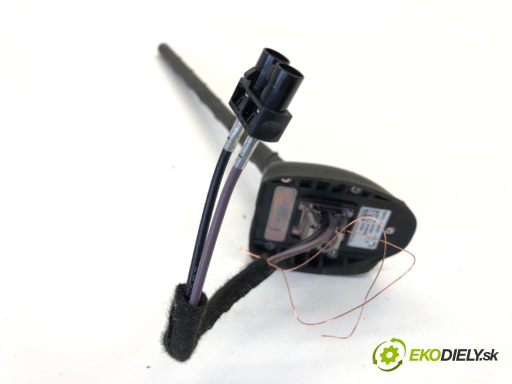 FORD ECOSPORT SUV 2018 108 kW 2.0 Flex 4x4 1999 ANTENA GN15-19G461-CD