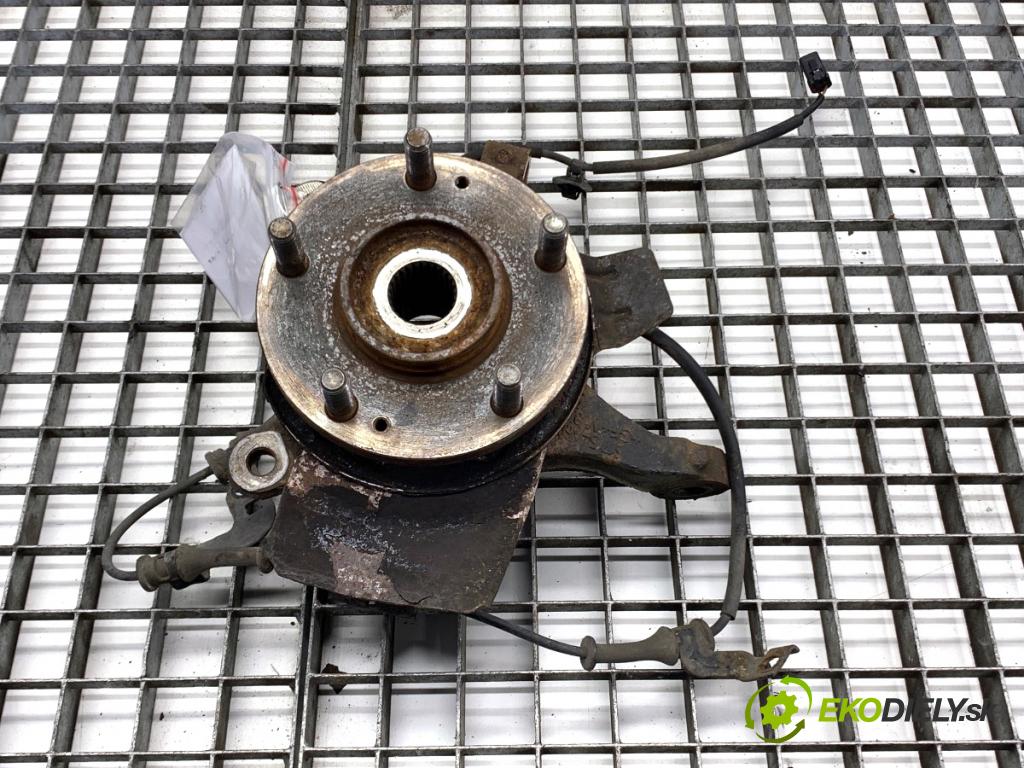 HYUNDAI i30 Kombi 2014 81 kW 1.6 CRDi 1582 náboj ľavy predný 