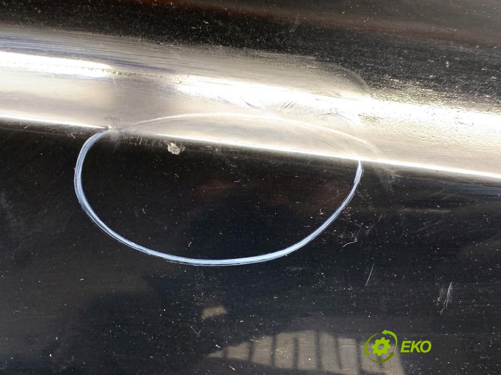 HYUNDAI i30 Kombi 2014 81 kW 1.6 CRDi 1582 Nárazník zad PAE (Kľučka dverí ostatné)