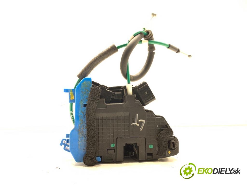 HYUNDAI i30 Kombi 2014 81 kW 1.6 CRDi 1582 zámok Dvere ľavy zad 81410-A6000