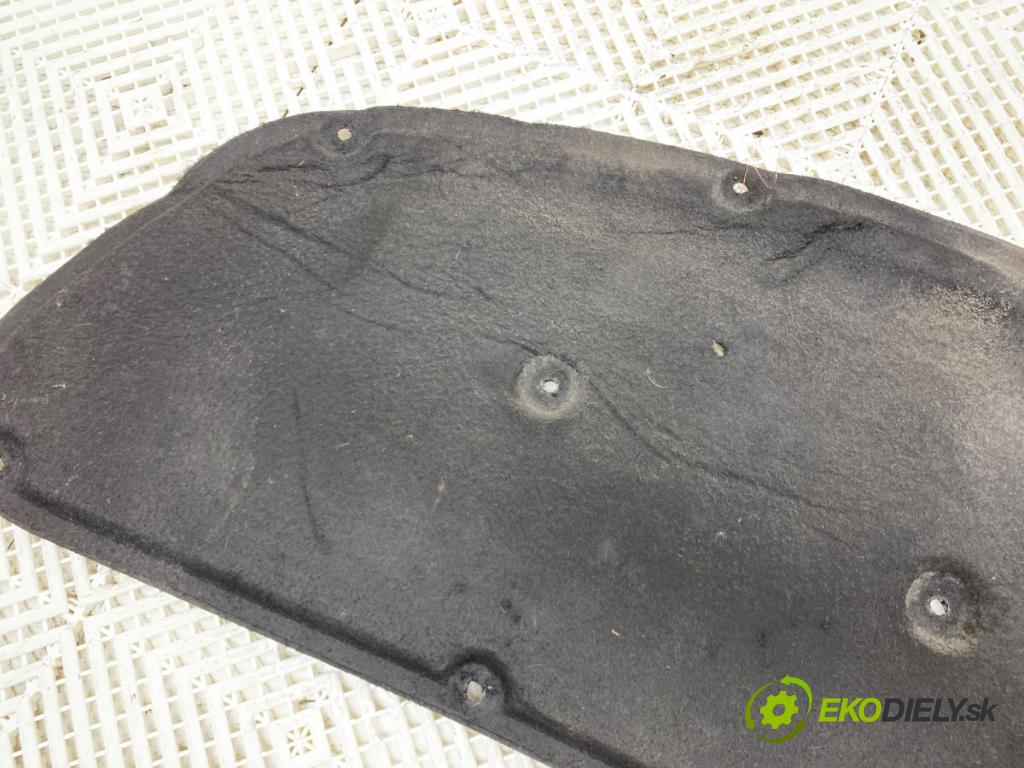 HYUNDAI i30 Kombi 2014 81 kW 1.6 CRDi 1582 Odhlučnenie kapoty