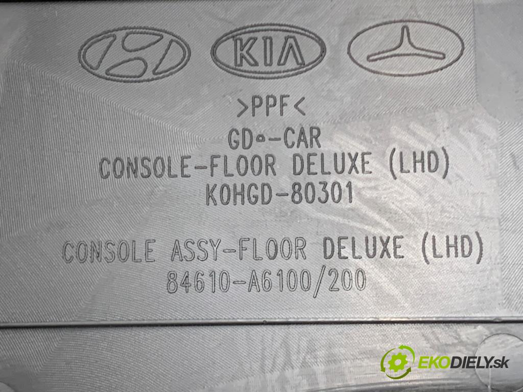 HYUNDAI i30 Kombi 2014 81 kW 1.6 CRDi 1582 Tunel stredový  (Stredový tunel)