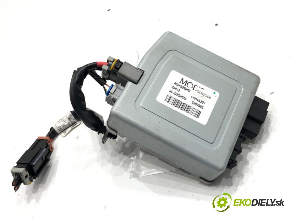 HYUNDAI i30 Kombi 2014 81 kW 1.6 CRDi 1582 modul servočerpadlo A656399600 (Řídící jednotka ostatní)