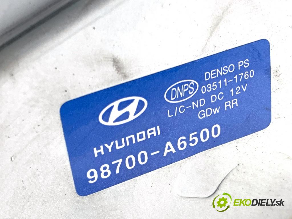 HYUNDAI i30 Kombi 2014 81 kW 1.6 CRDi 1582 motor stěračů zadní část 98700-A6500