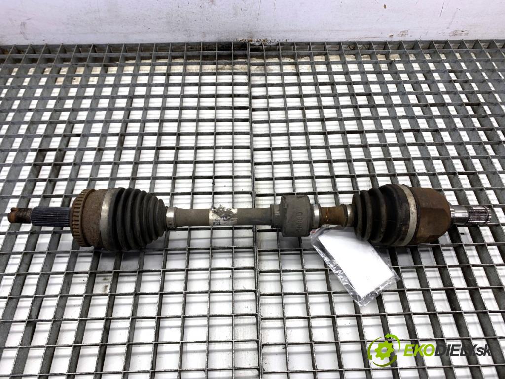 HYUNDAI i30 Kombi 2014 81 kW 1.6 CRDi 1582 Poloos ľavy predný 49500A6100