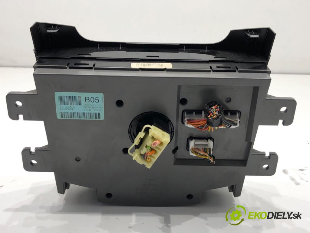 HYUNDAI i30 Kombi 2014 81 kW 1.6 CRDi 1582 Panel ovládania kúrenia 97250-A6040GU (Prepínacie páčky pod volantom)