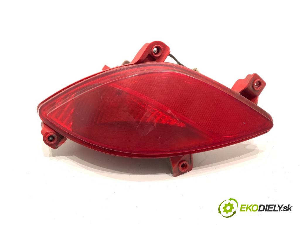 HYUNDAI i30 Kombi 2014 81 kW 1.6 CRDi 1582 světlo nárazníka pravý zadní část 92406-A61