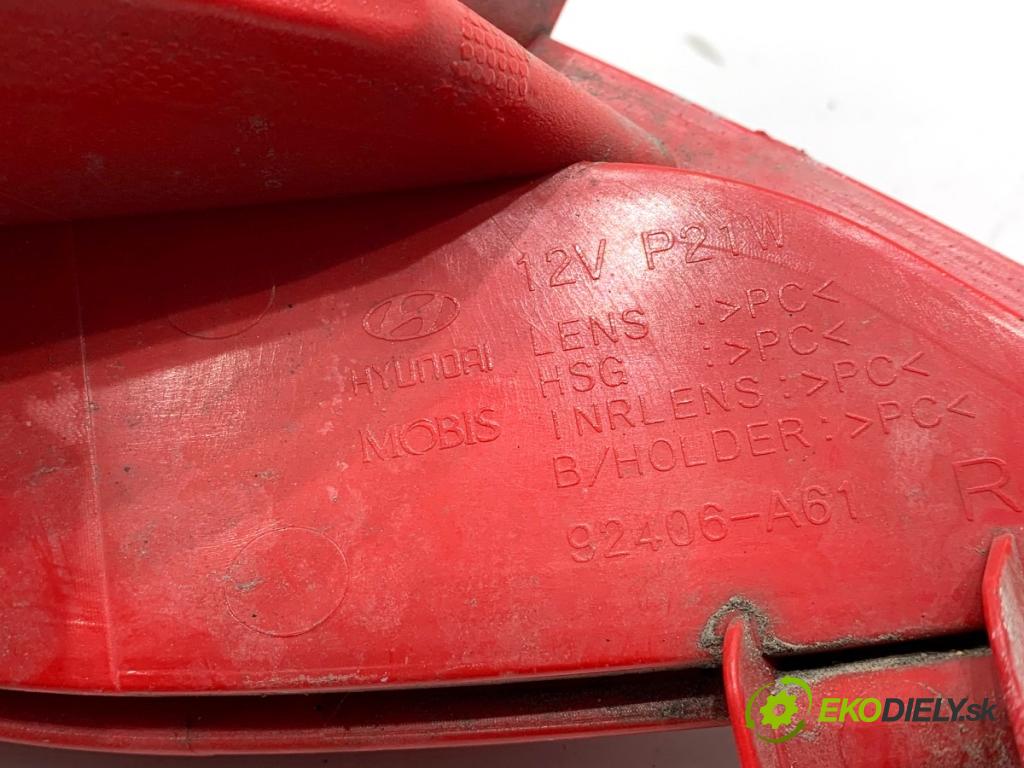 HYUNDAI i30 Kombi 2014 81 kW 1.6 CRDi 1582 světlo nárazníka pravý zadní část 92406-A61