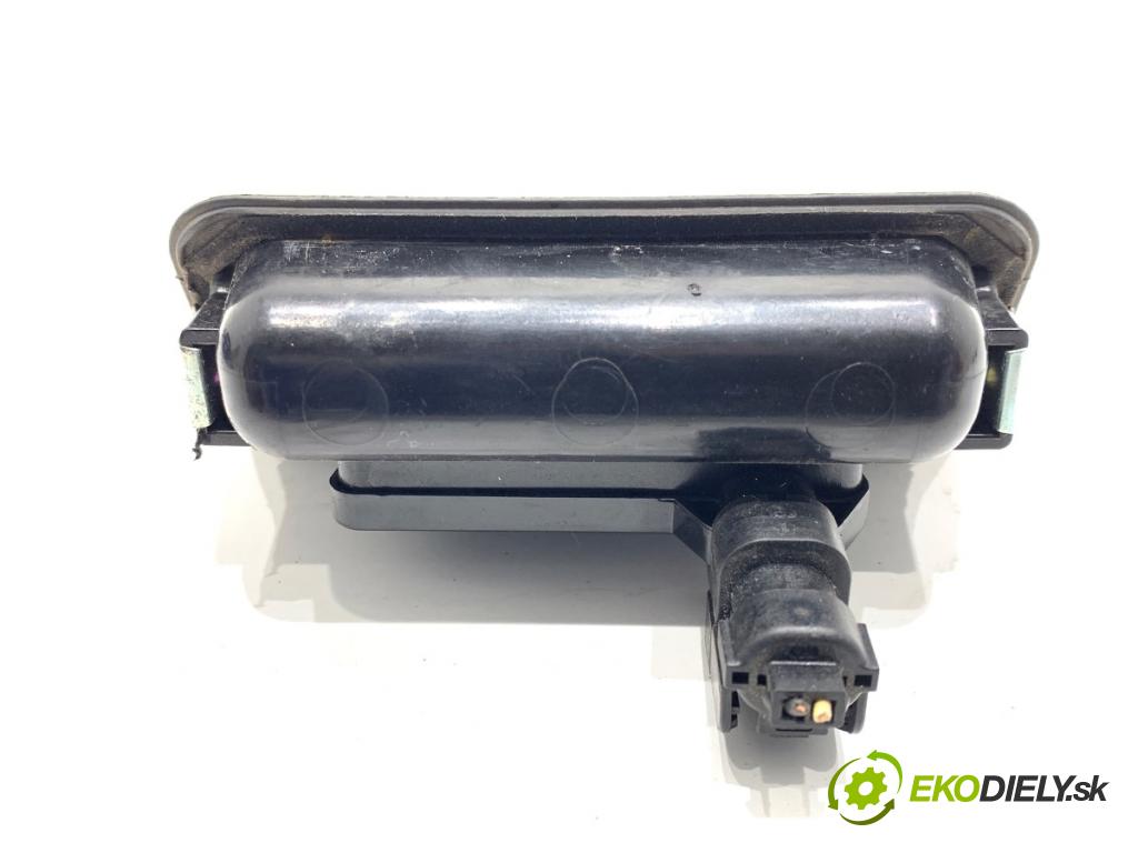 HYUNDAI i30 Kombi 2014 81 kW 1.6 CRDi 1582 Kľučka dverí zad 81260-A6200