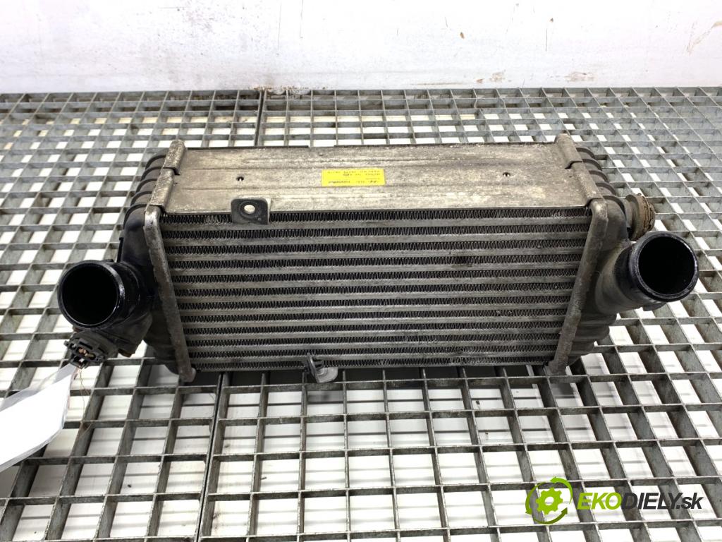 HYUNDAI i30 Kombi 2014 81 kW 1.6 CRDi 1582 intercooler 28270-2A770 (Intercooler (chladič stlačeného vzduchu))
