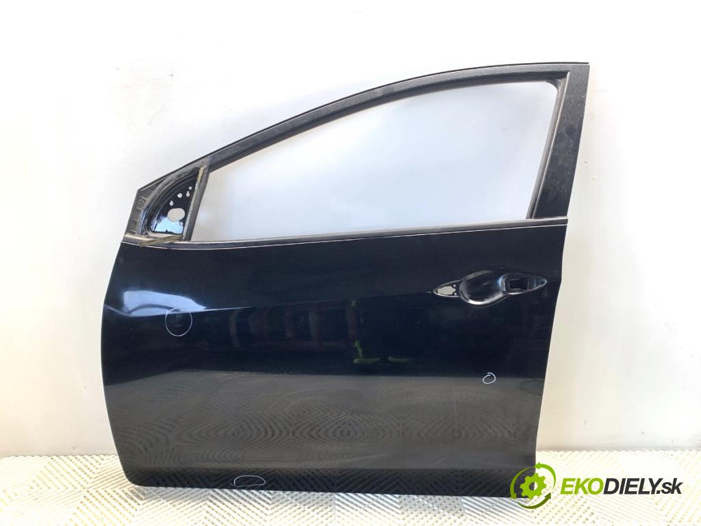 HYUNDAI i30 Kombi 2014 81 kW 1.6 CRDi 1582 Dvere ľavy predný PAE