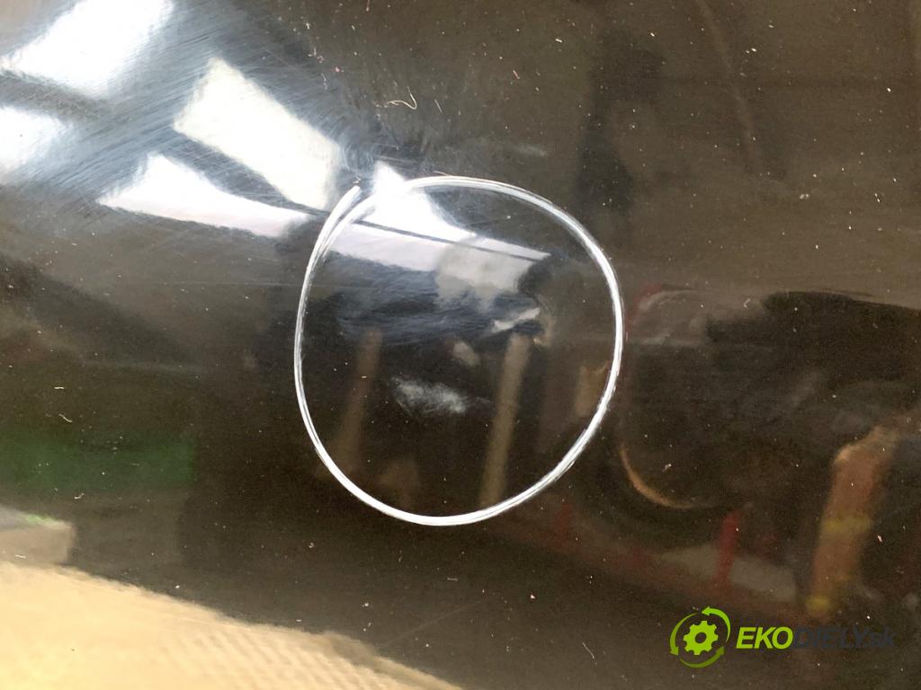 HYUNDAI i30 Kombi 2014 81 kW 1.6 CRDi 1582 Dvere ľavy predný PAE