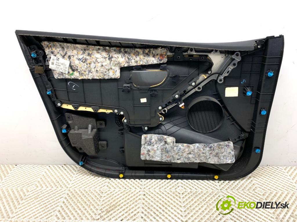 HYUNDAI i30 Kombi 2014 81 kW 1.6 CRDi 1582 čalúnenie Dvere pravy predný