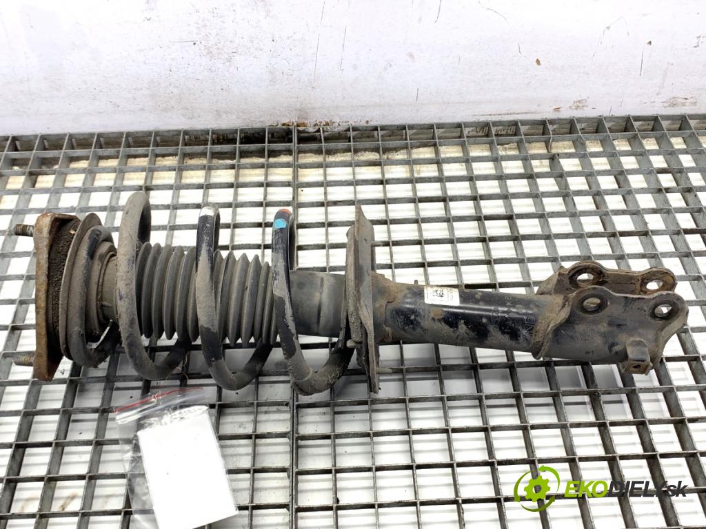 HYUNDAI i30 Kombi 2014 81 kW 1.6 CRDi 1582 Tlmič ľavy predný ZE 54650-A6160