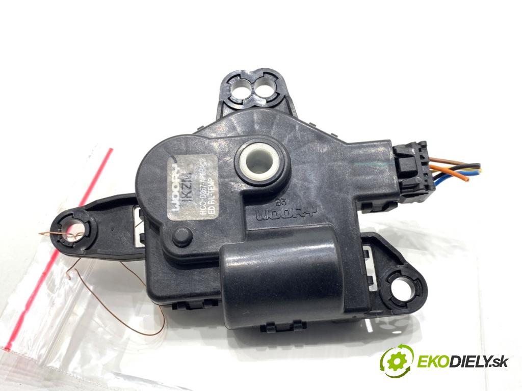 HYUNDAI i30 Kombi 2014 81 kW 1.6 CRDi 1582 Motor kúrenia D267-AP9BA02