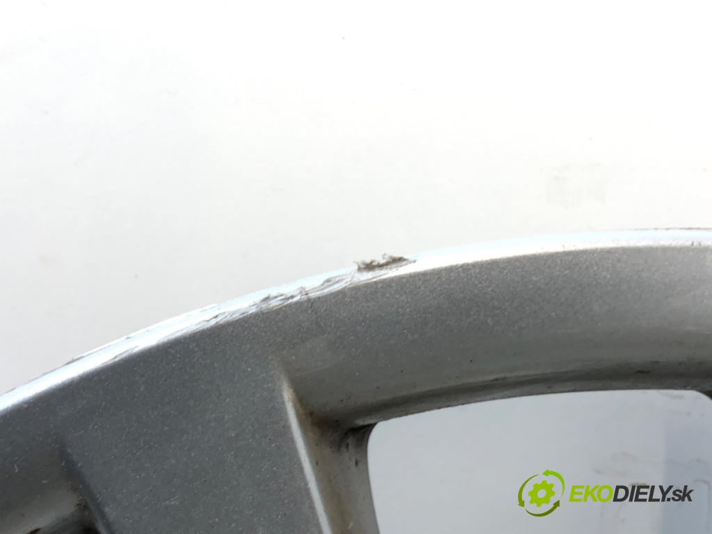 HYUNDAI i30 Kombi 2014 81 kW 1.6 CRDi 1582 puklica 15