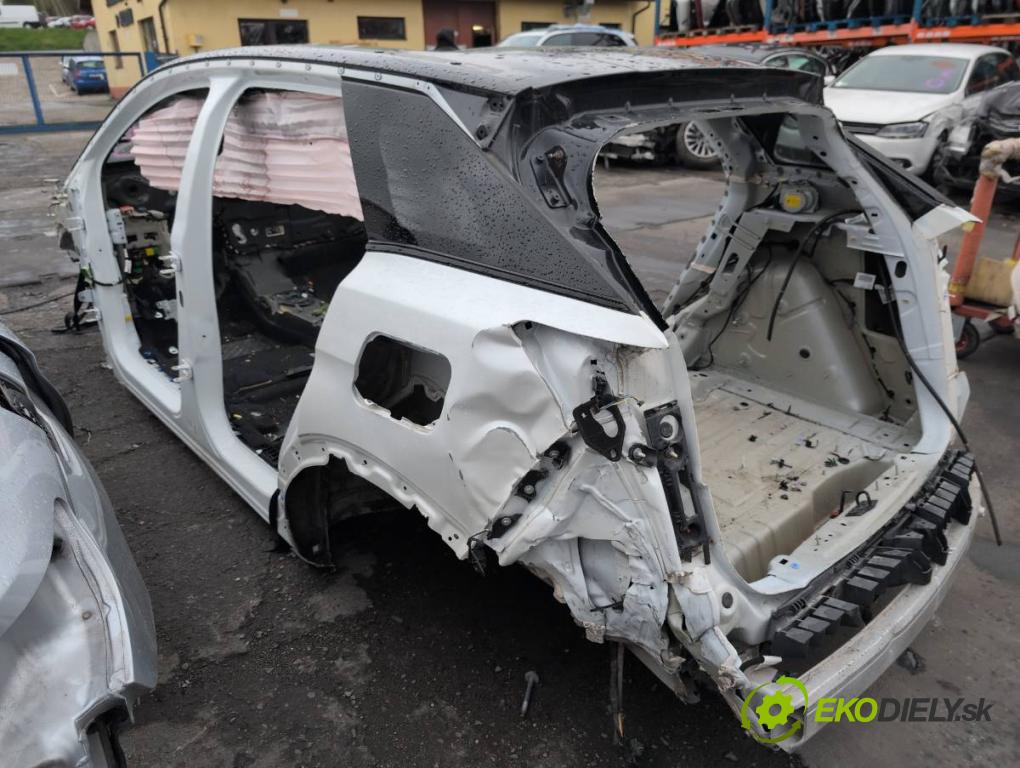 PEUGEOT 3008 SUV 2021 147 kW Hybrid4 (M45GBU) 1598 karoséria ČTVRŤÁK: Blatník prah strecha PODŁUŻNICA