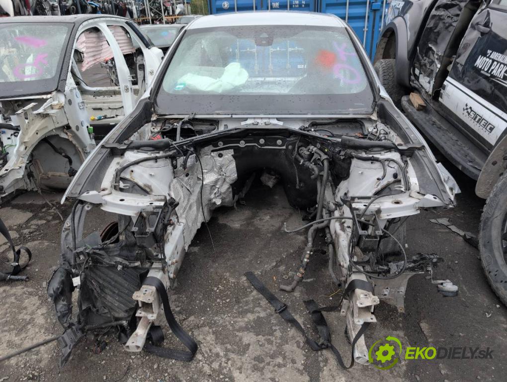 BMW F34 liftback 2015 140 kW 320 d 1995 KAROSERIA ČTVRŤÁK blatník práh střecha PODŁUŻNICA