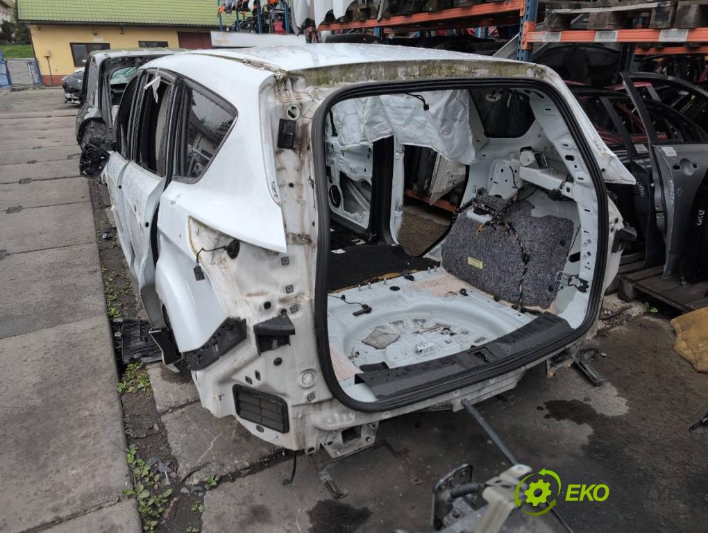 FORD KUGA II SUV 2014 120 kW 2.0 TDCi 4x4 1997 karoséria ČTVRŤÁK: Blatník prah strecha PODŁUŻNICA