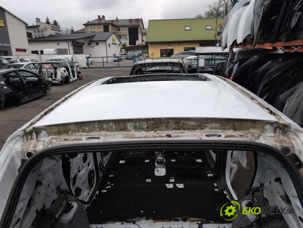 FORD KUGA II SUV 2014 120 kW 2.0 TDCi 4x4 1997 karoséria ČTVRŤÁK: Blatník prah strecha PODŁUŻNICA