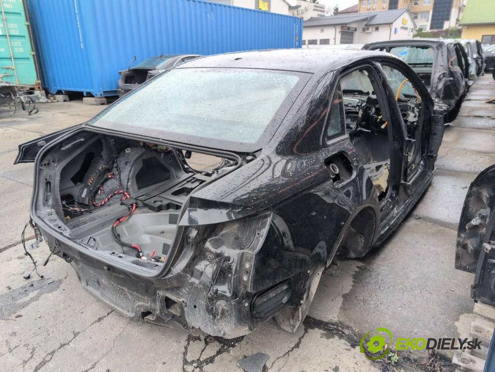 AUDI A4 B9 sedan 2018 185 kW 2.0 TFSI quattro 1984 karoséria ČTVRŤÁK: Blatník prah strecha PODŁUŻNICA