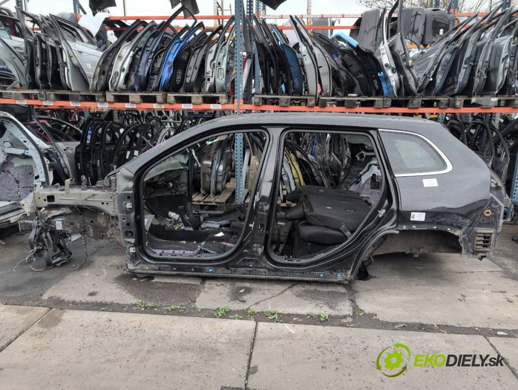 JEEP CHEROKEE KL SUV 2014 125 kW 2.0 CRD 4x4 1956 karoséria ČTVRŤÁK: Blatník prah strecha PODŁUŻNICA