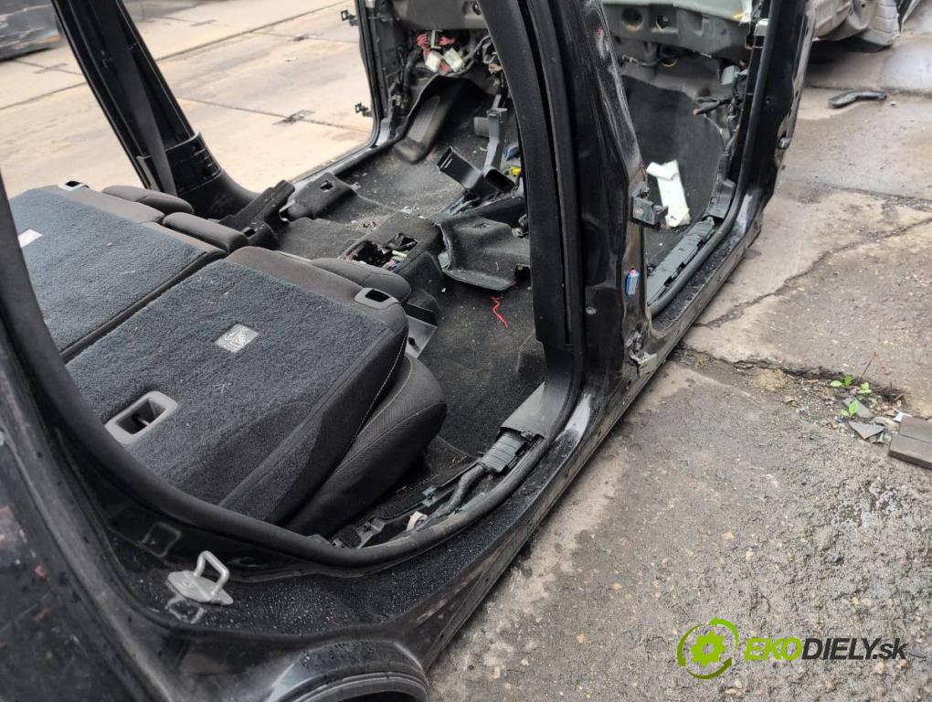 JEEP CHEROKEE KL SUV 2014 125 kW 2.0 CRD 4x4 1956 karoséria ČTVRŤÁK: Blatník prah strecha PODŁUŻNICA