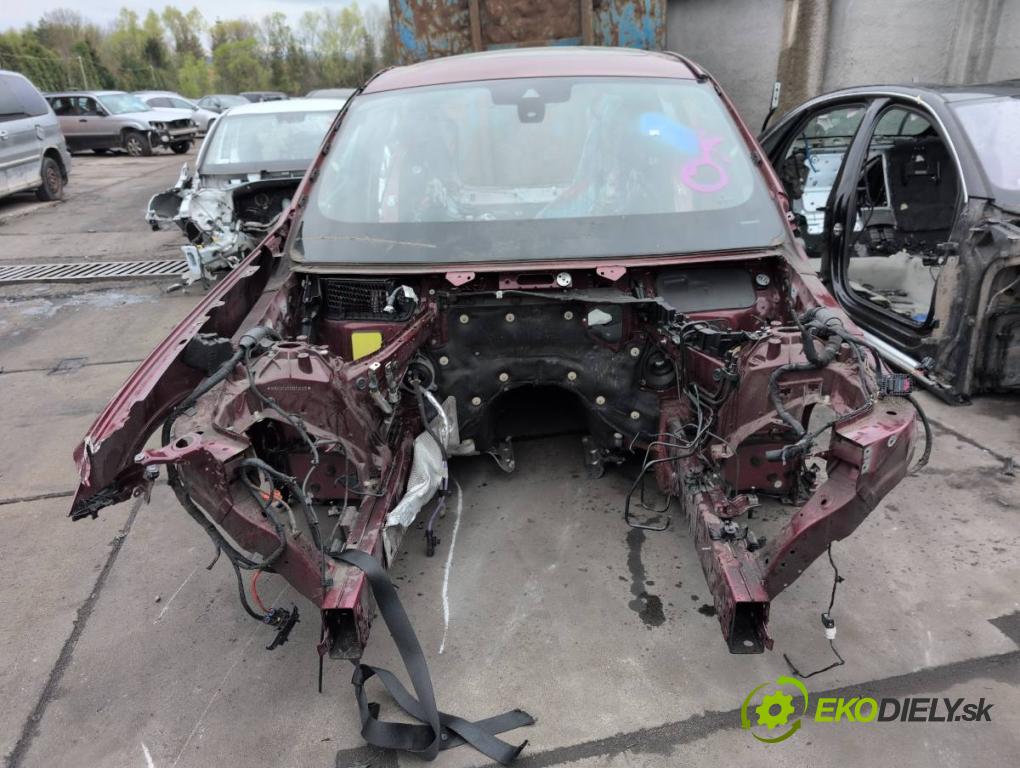 BMW G02 SUV 2023 140 kW xDrive 20 d 1995 karoséria ČTVRŤÁK: Blatník prah strecha PODŁUŻNICA