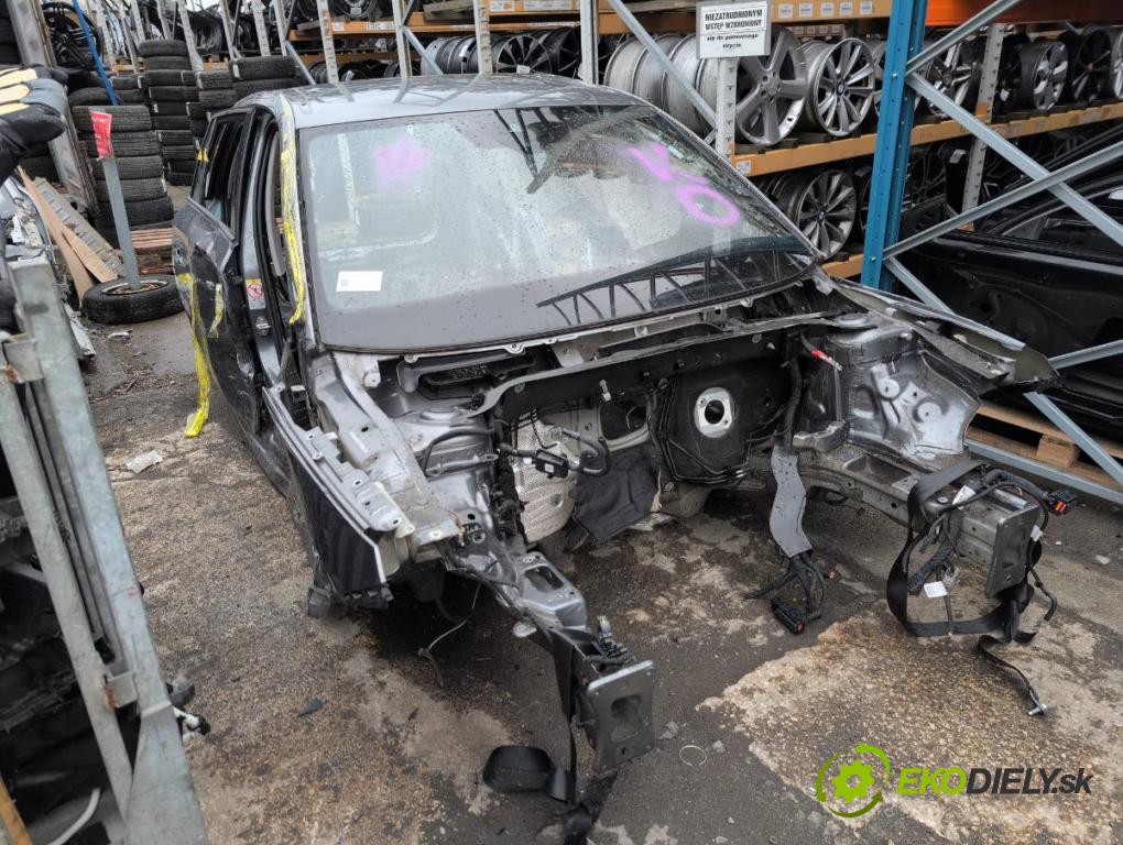 SKODA KAMIQ SUV 2023 81 kW 1.0 TSI 999 karoséria ČTVRŤÁK: Blatník prah strecha PODŁUŻNICA